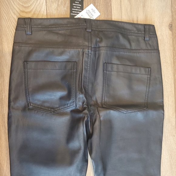 BNWT H&M faux leather pants, pleather/vinyl pants, black, size 12 (EUR 42) - Picture 8 of 9